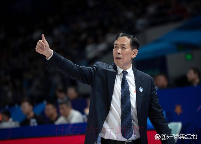 北京110-118深圳1喜3忧！曾凡博+许利民遭质疑，欠缺关键球员！